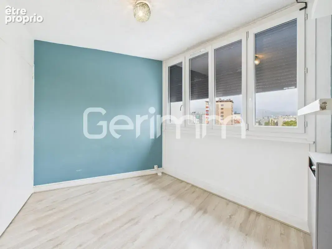 Vente - Appartement - 2 pièces + cuisine - 42,26 m² - 72 000 € - photo 6