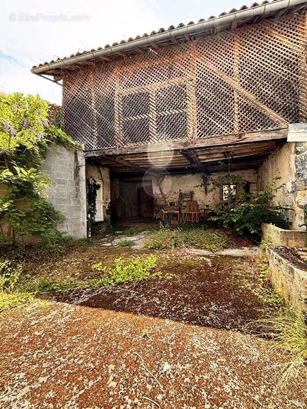 Maison à SALIES-DU-SALAT