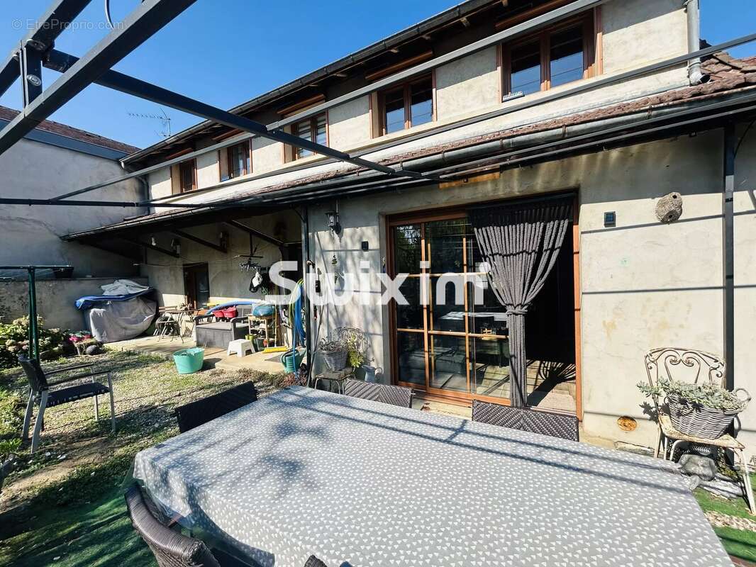 Maison 147 m² à Bletterans  - photo 13