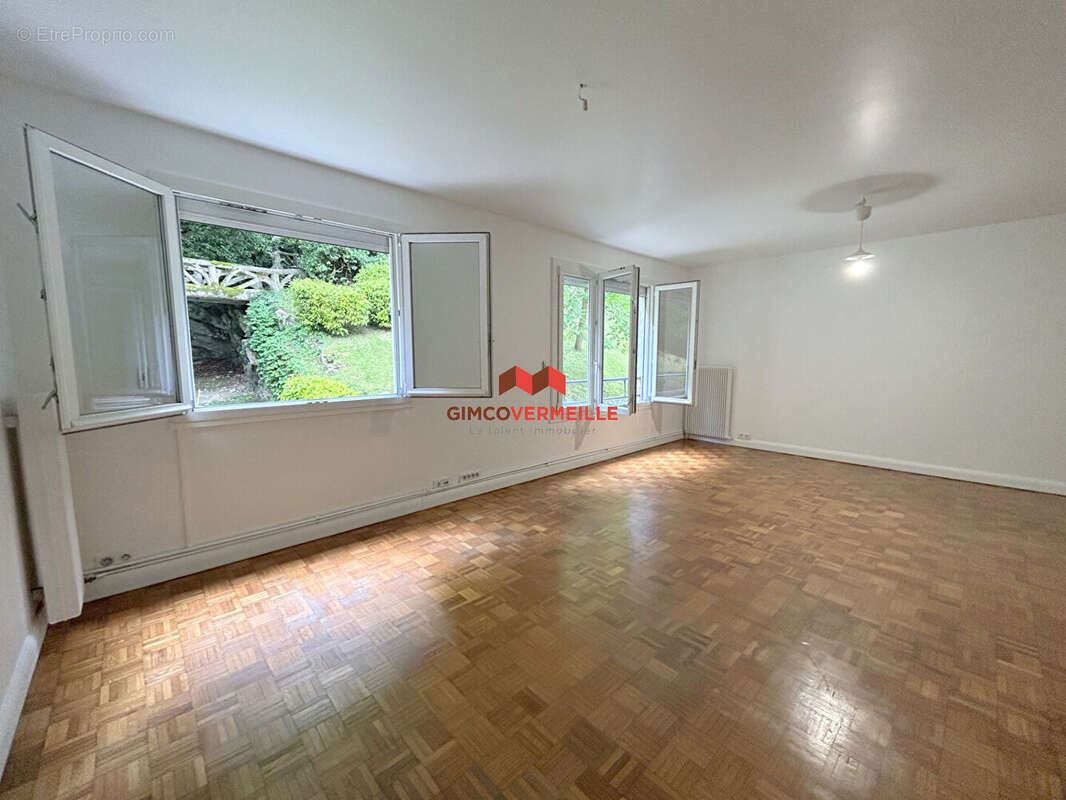 Appartement à BOUGIVAL