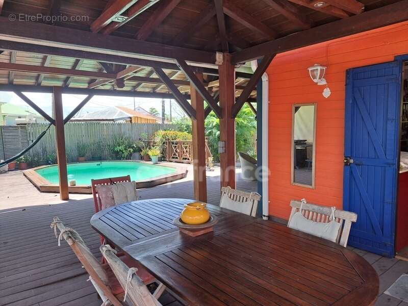 Maison à SAINTE-ANNE