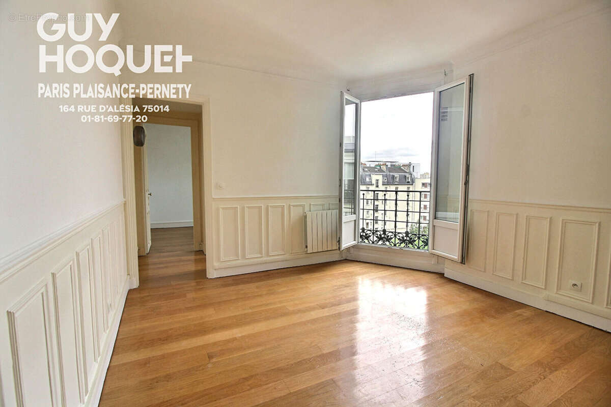 Appartement à PARIS-14E
