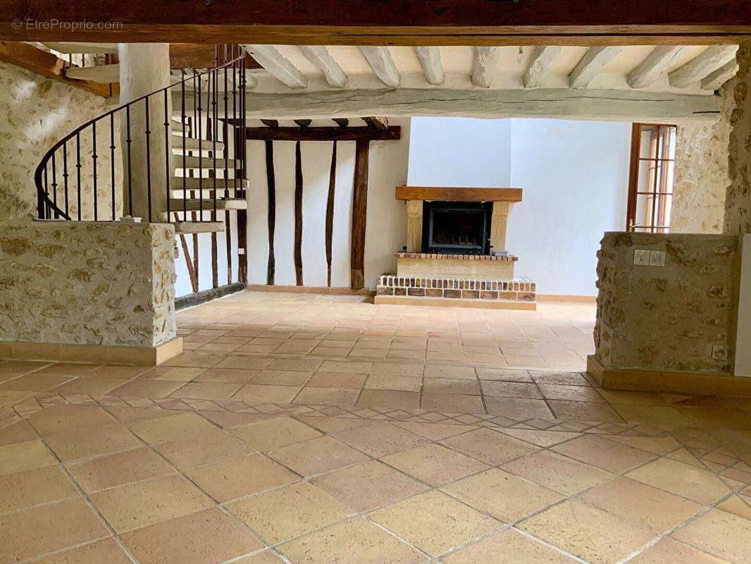 Maison à SALINS