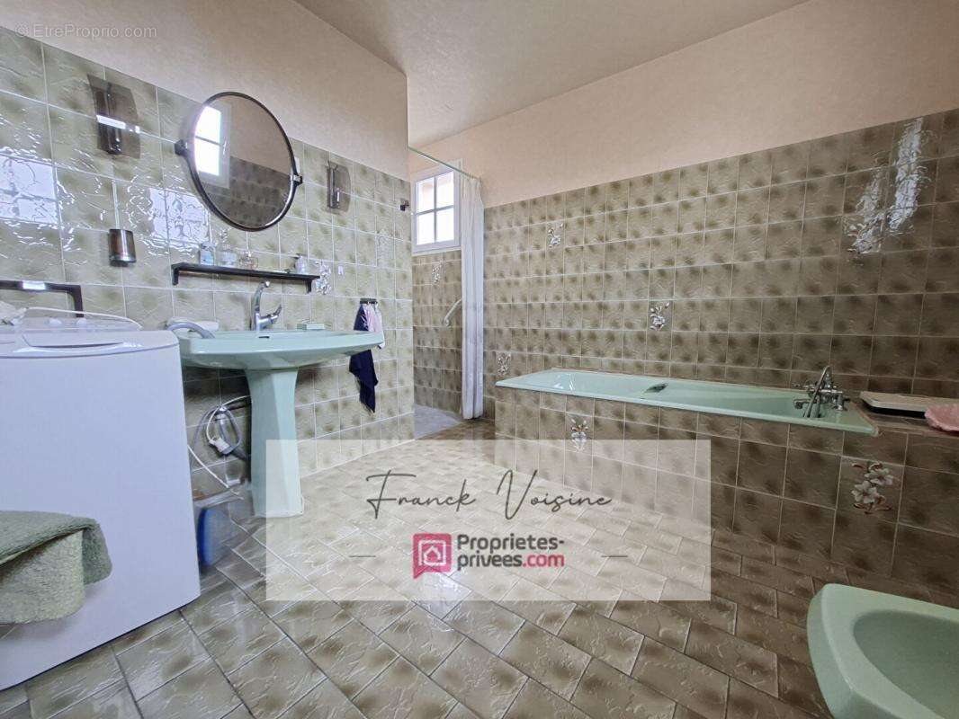 A VENDRE à Saint Paul en Pareds, maison de 137 m2 avec 2 chambres et 1 studio en sous-sol sur une parcelle constructible de 1154 - photo 6