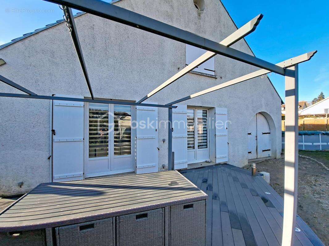 Maison à DONNEMARIE-DONTILLY