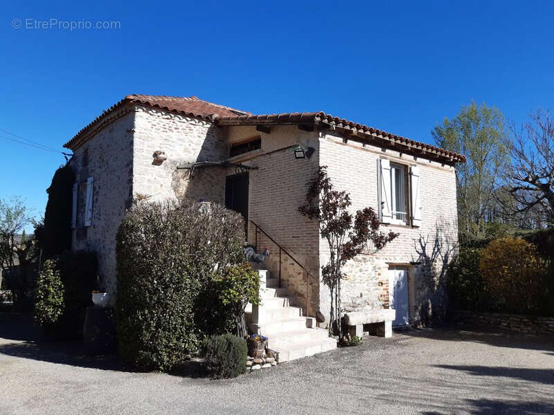 Maison à DOUELLE