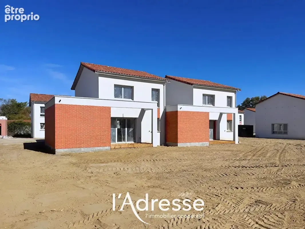 l'Adresse Immobilier - Tournefeuille - Maison T4 avec Garage et Jardin - photo 1