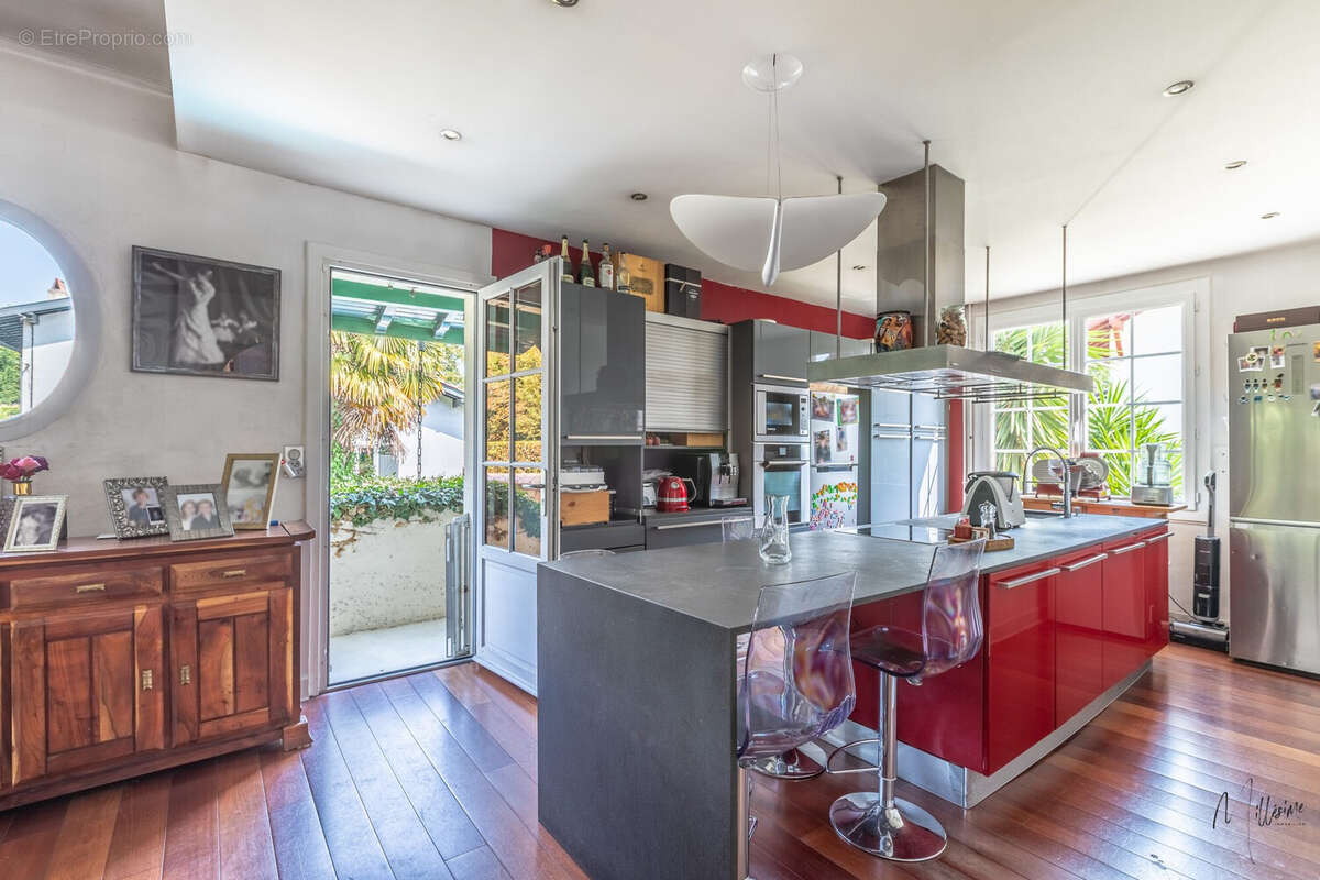 Maison 300 m² à Biarritz  - photo 5