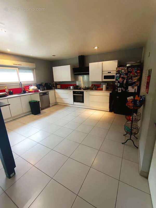 Commerce à BREUILLET