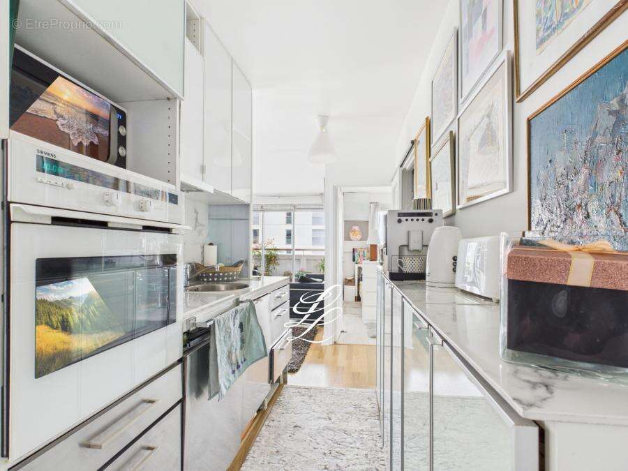 Appartement à PARIS-15E