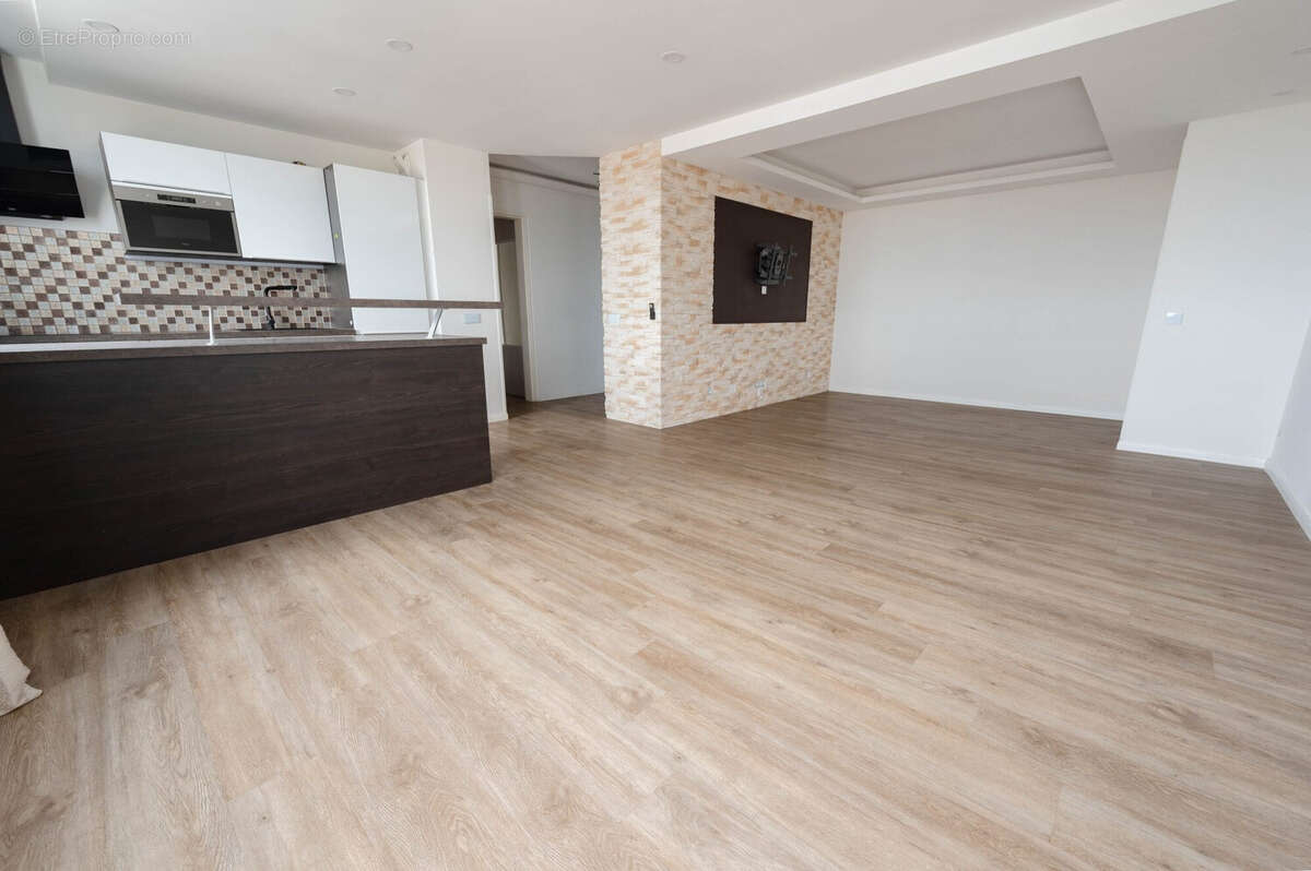 Appartement à LA MADELEINE