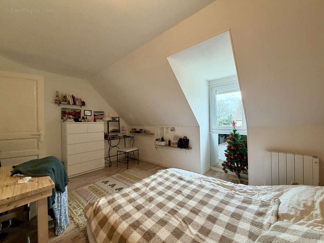 Maison à COULOMMIERS