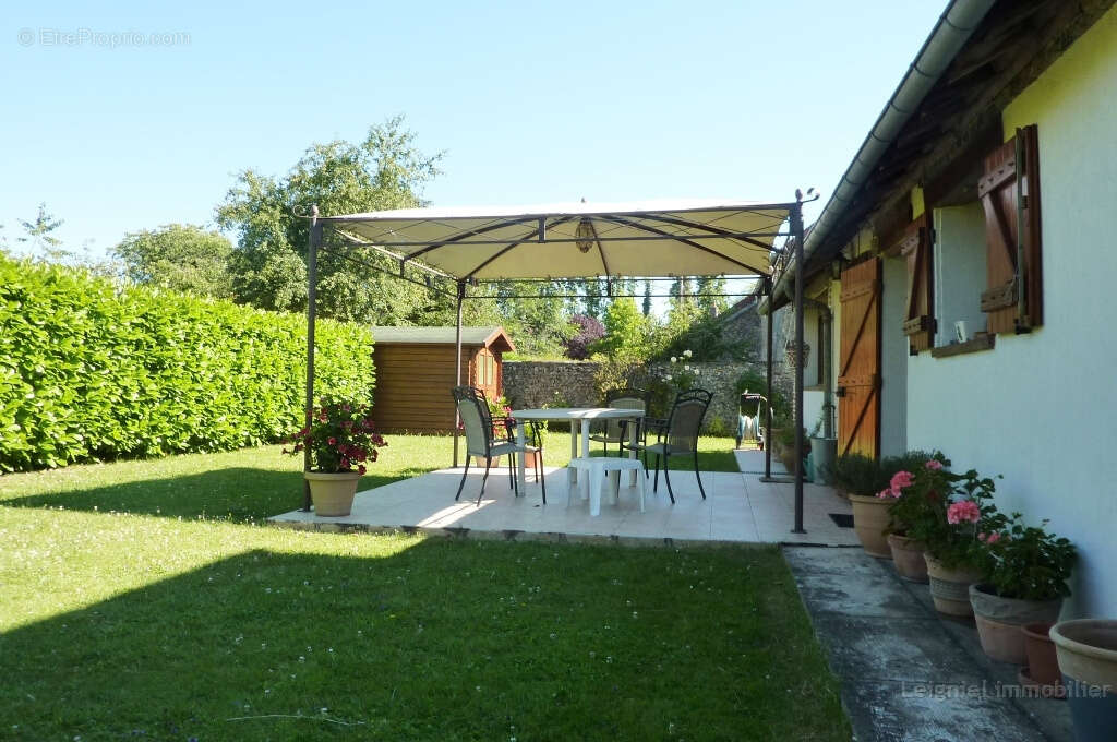 Maison à VILLENEUVE-SUR-YONNE