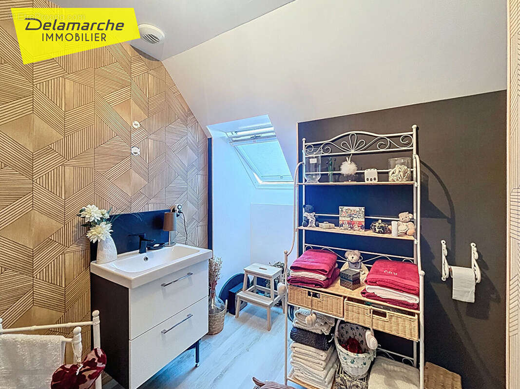 Maison à SAINT-SAUVEUR-LA-POMMERAYE