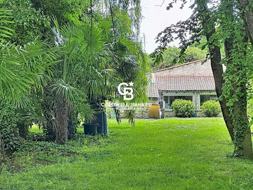 Maison à SAINT-NAZAIRE-SUR-CHARENTE