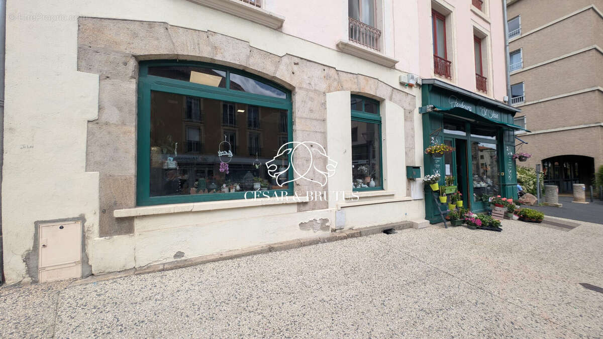 Commerce 114 m² à Le Puy-En-Velay  - photo 3