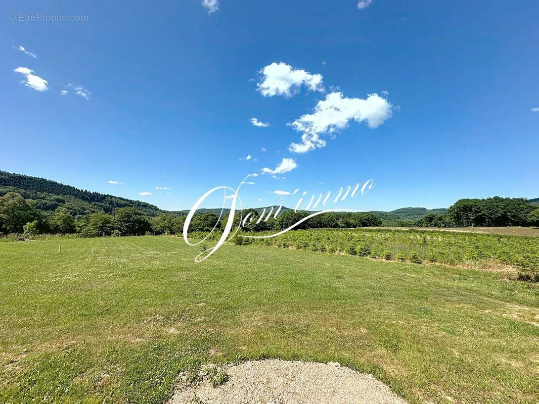 Maison à DUN-LES-PLACES