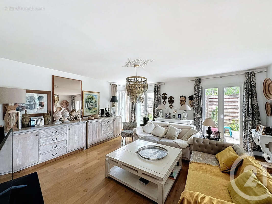 Appartement à CHAMPIGNY-SUR-MARNE