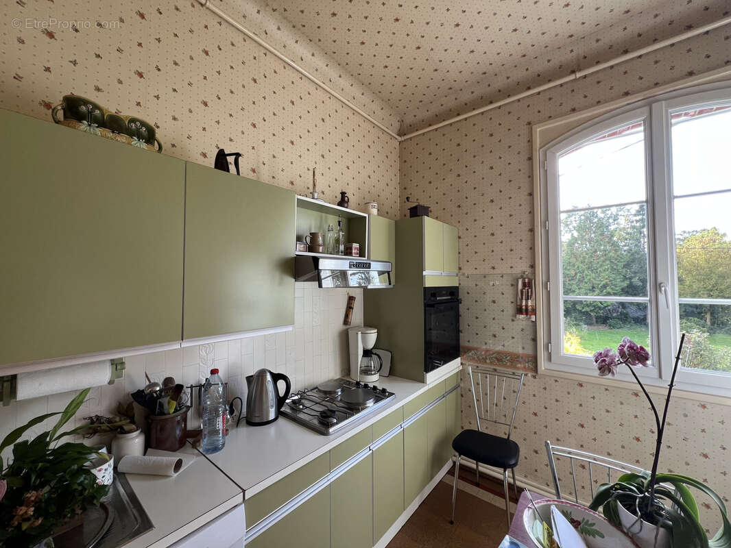 Maison à GRUCHET-LE-VALASSE