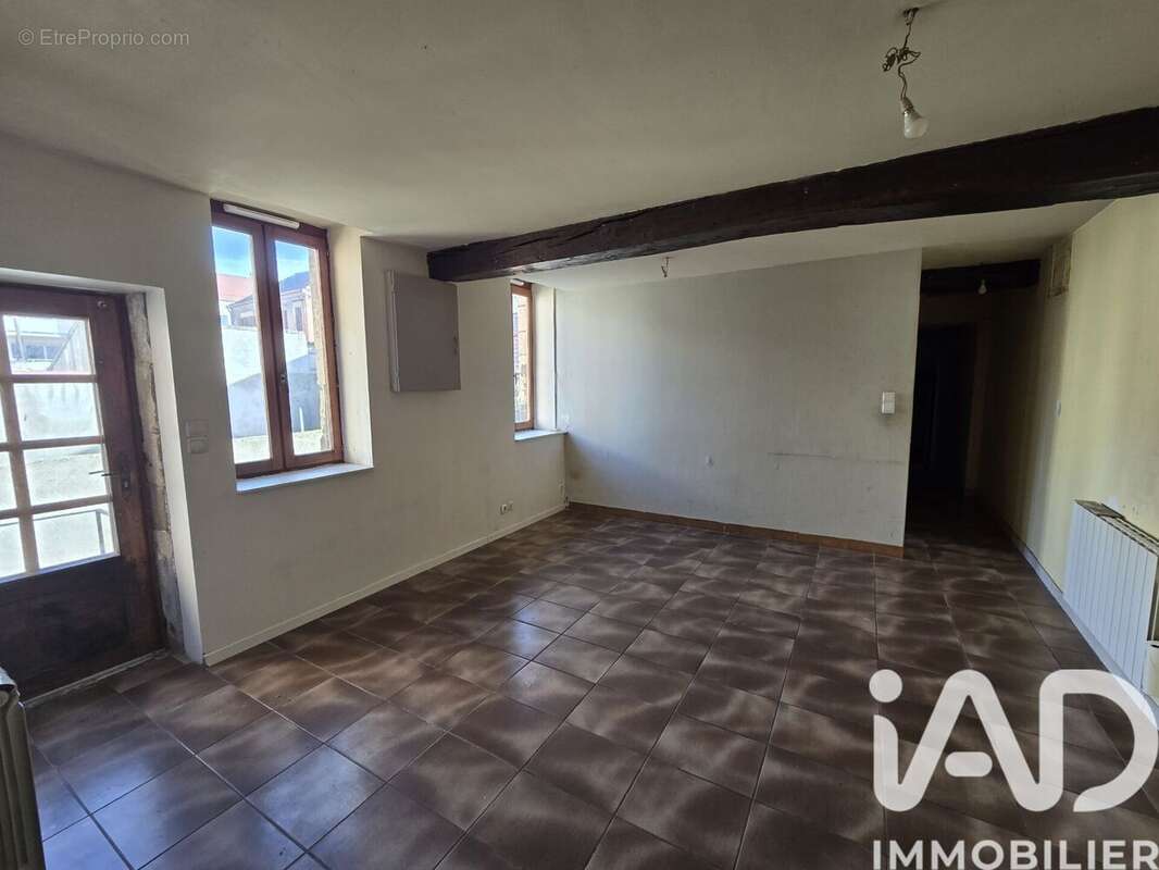 Photo 2 - Maison à MOULINS