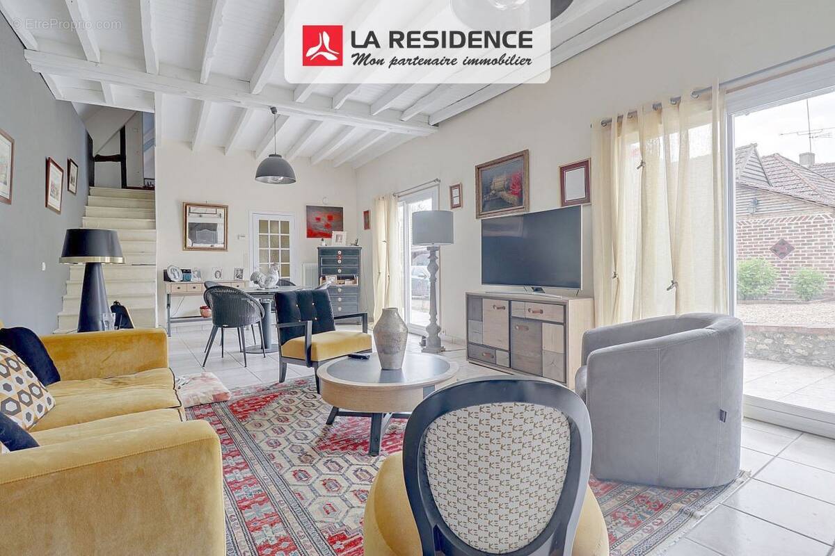 Maison à FORET-LA-FOLIE