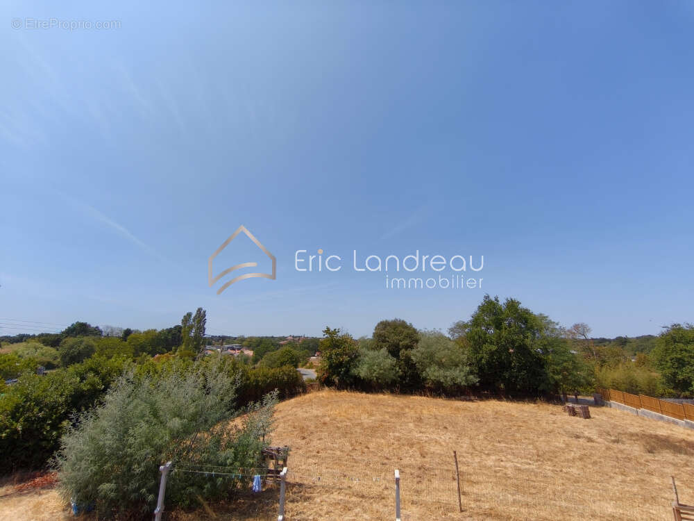 Maison avec jardin à Avrillé   Proche plages vendéennes - photo 5