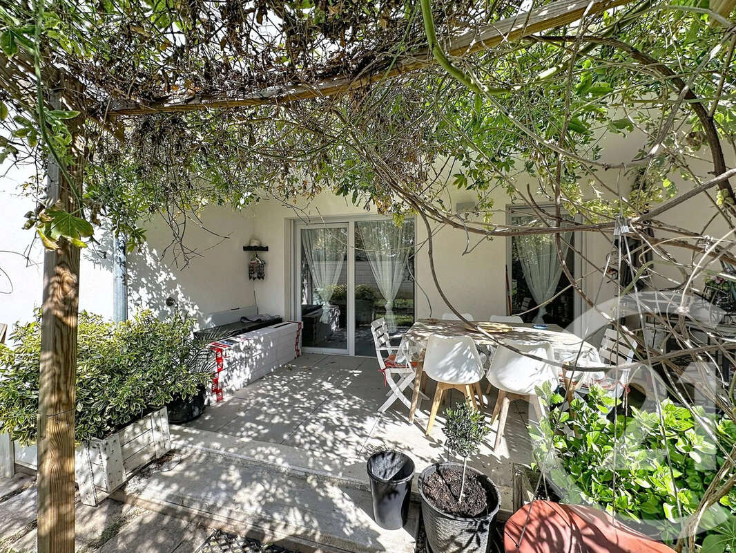 Appartement à SEREZIN-DU-RHONE