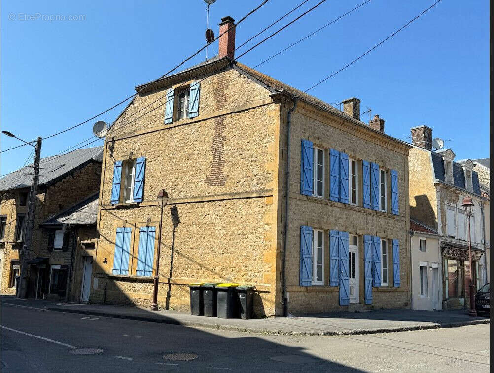 Appartement à VRIGNE-AUX-BOIS