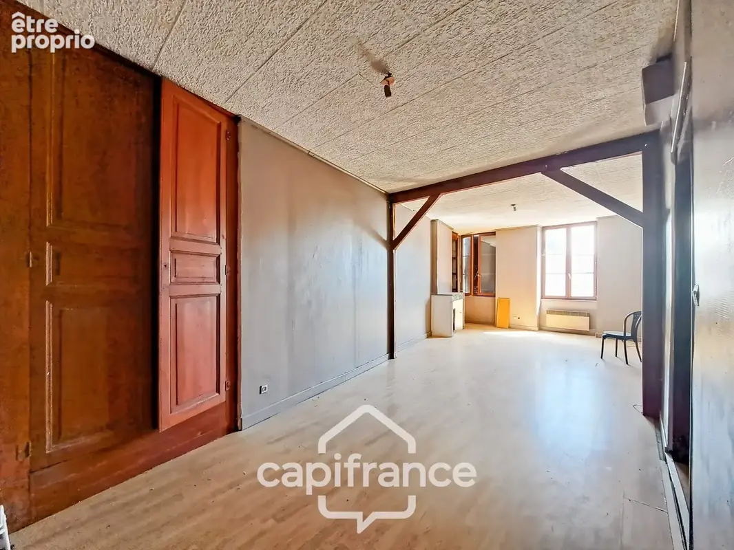 Ancien bar-restaurant avec logement – Fort potentiel au cœur de Châteaumeillant - photo 11
