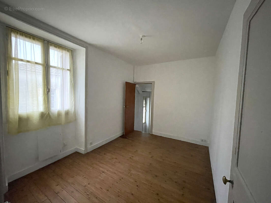 Maison à LE CELLIER