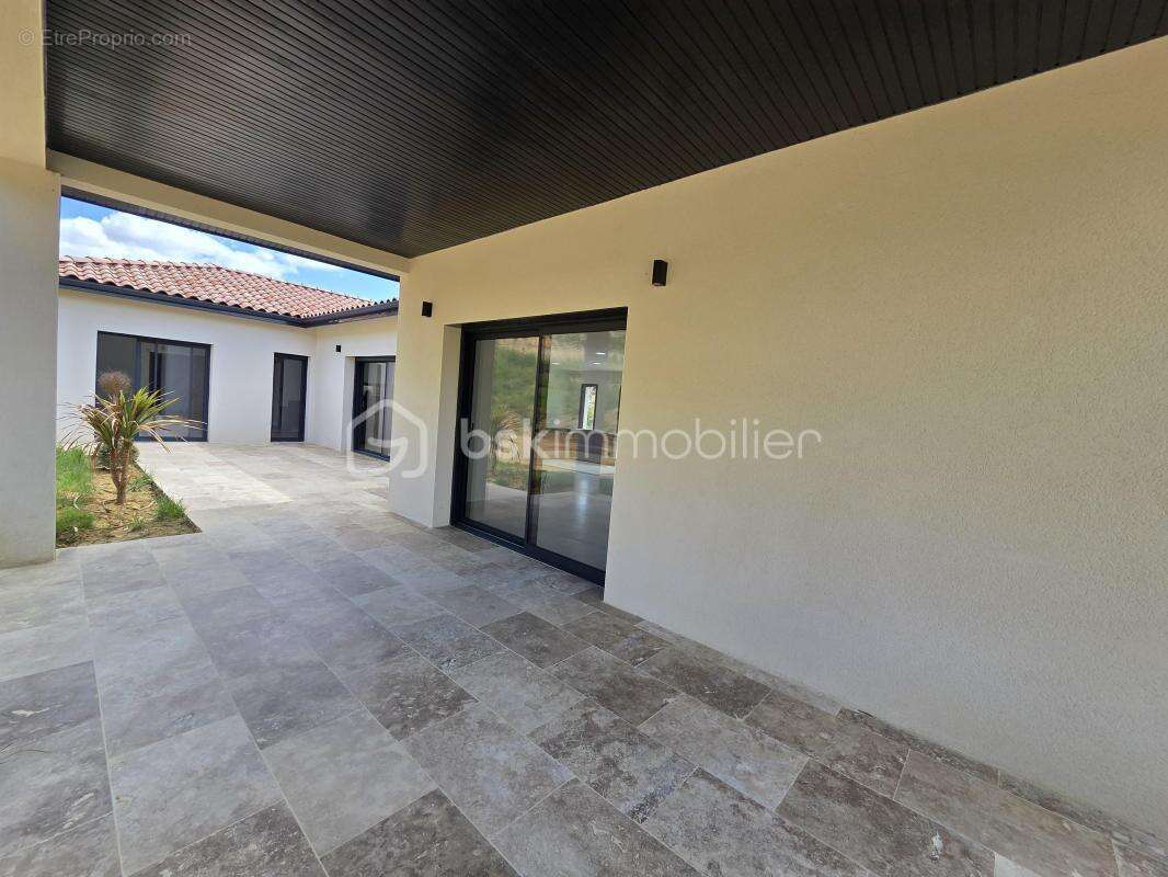 Maison contemporaine t5 de plain pied - photo 4