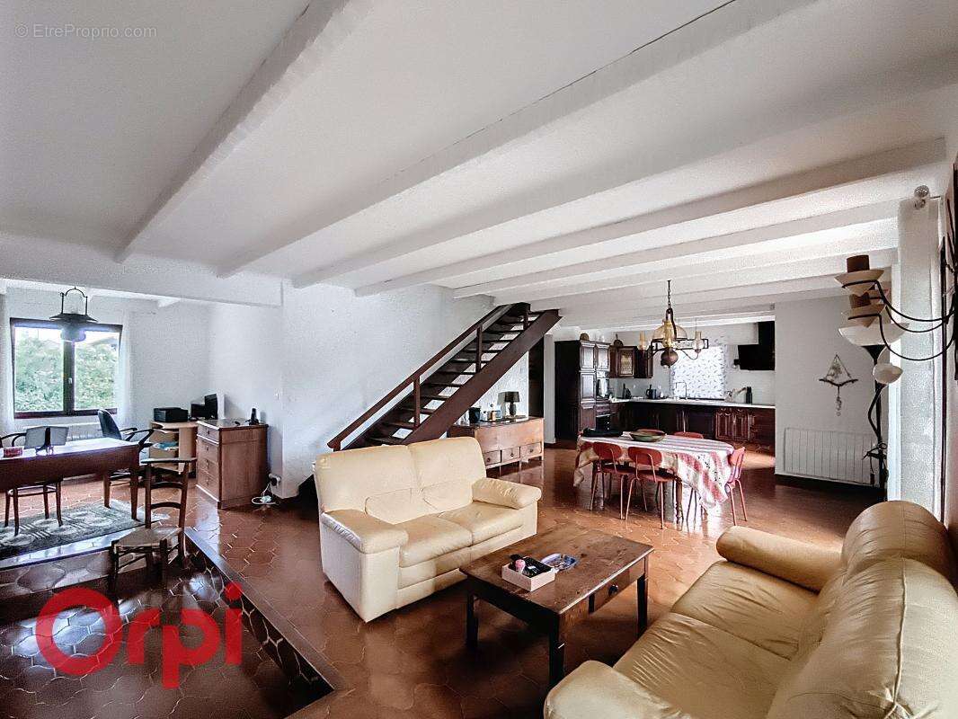 Maison à SIX-FOURS-LES-PLAGES