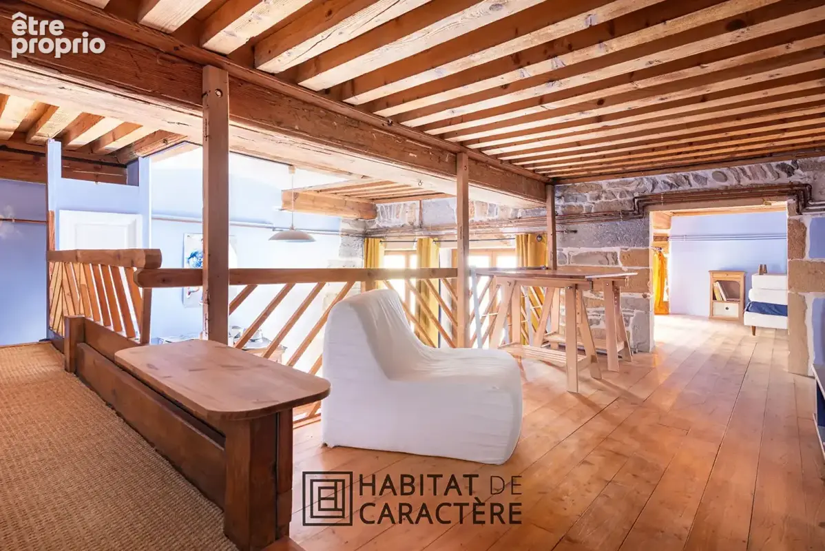 Lyon 1- Appartement familial en duplex . - photo 12