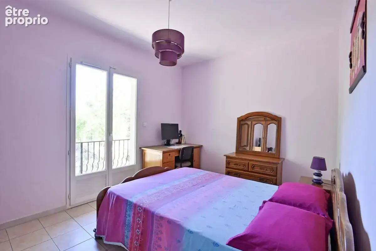 Maison de 11 pièces d'environ 130 m² à Nîmes avec piscine - photo 10