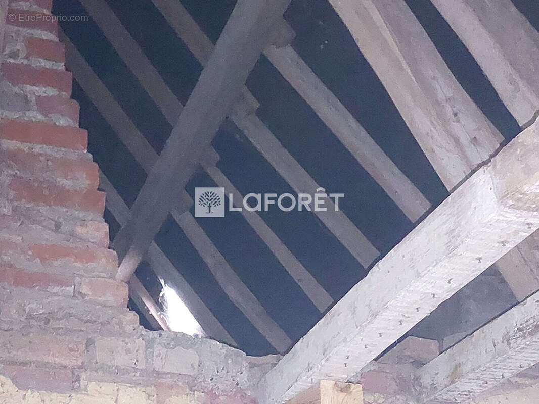 Maison à VACQUERIE-LE-BOUCQ