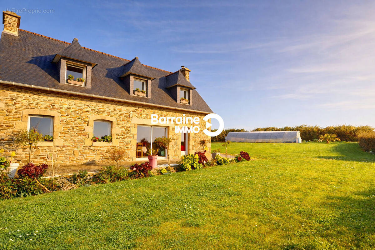 Maison à PLOUGONVELIN