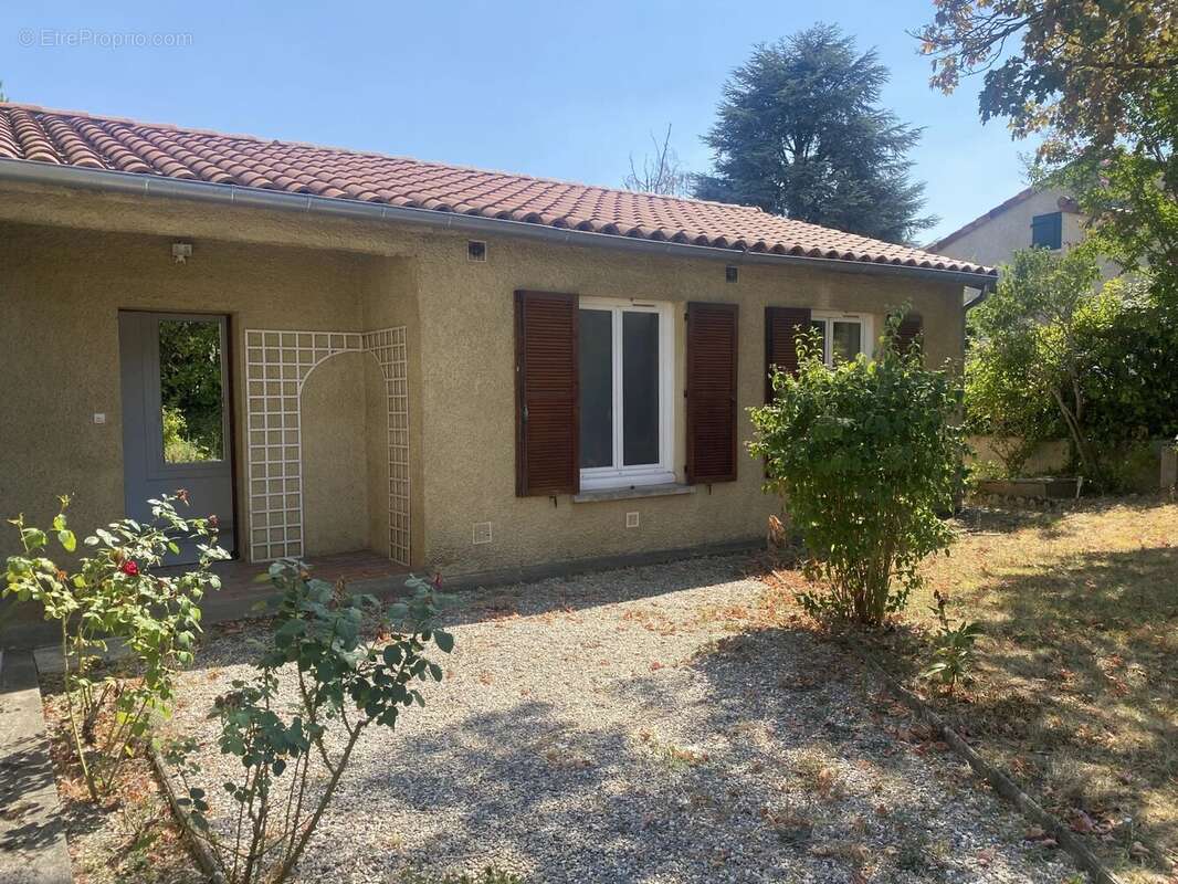 Maison à AUZIELLE