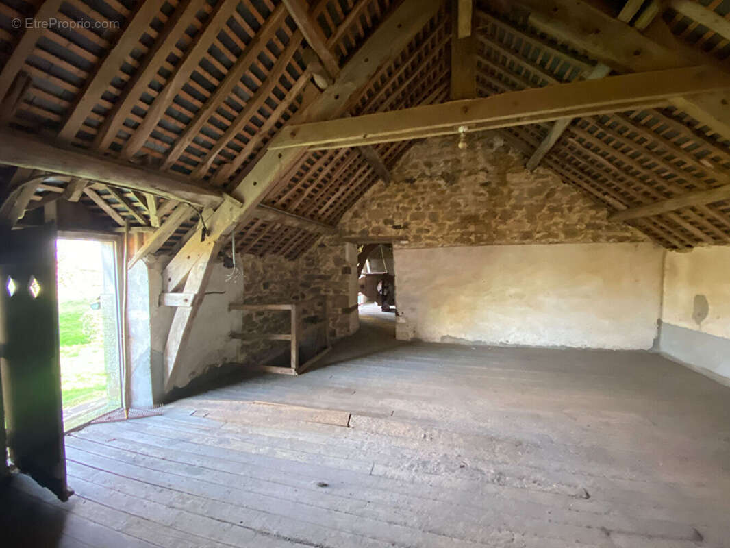 Maison à BAINS-SUR-OUST