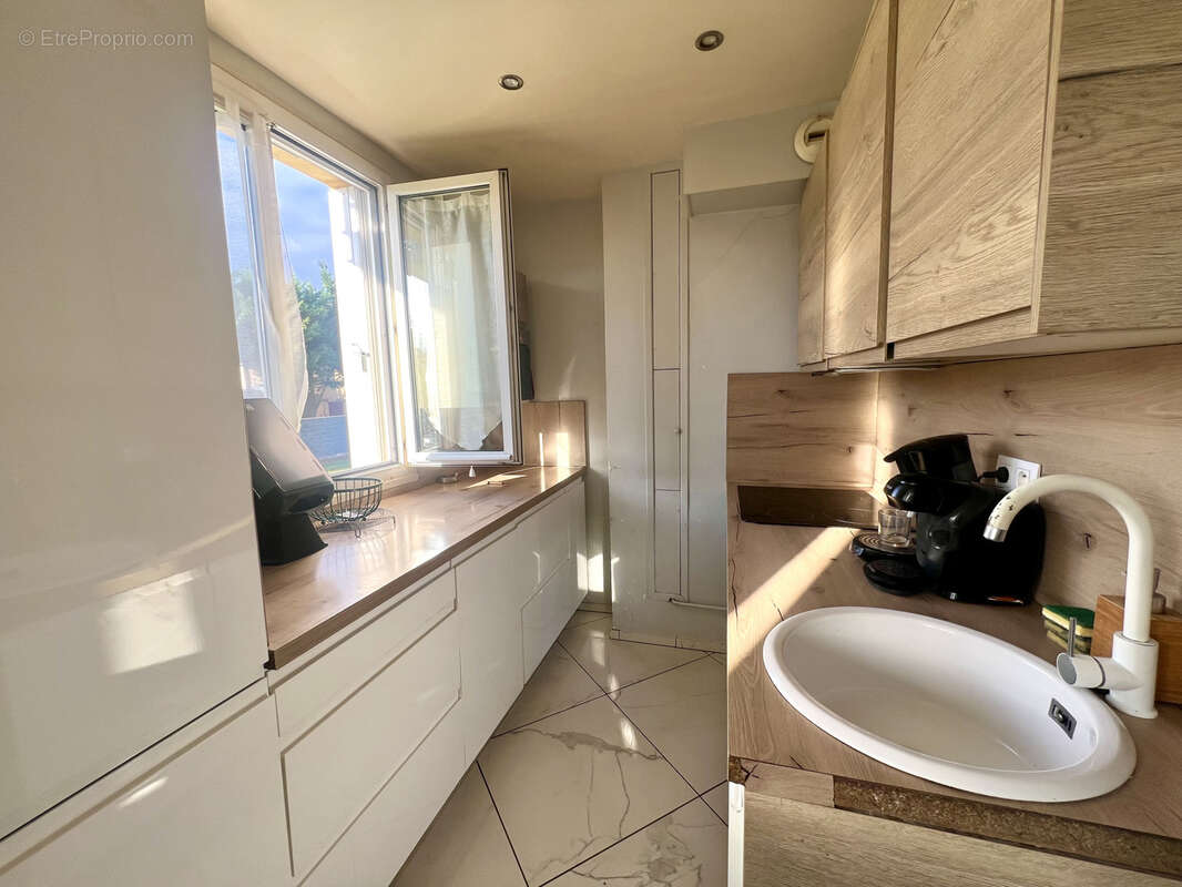 Appartement à SARTROUVILLE