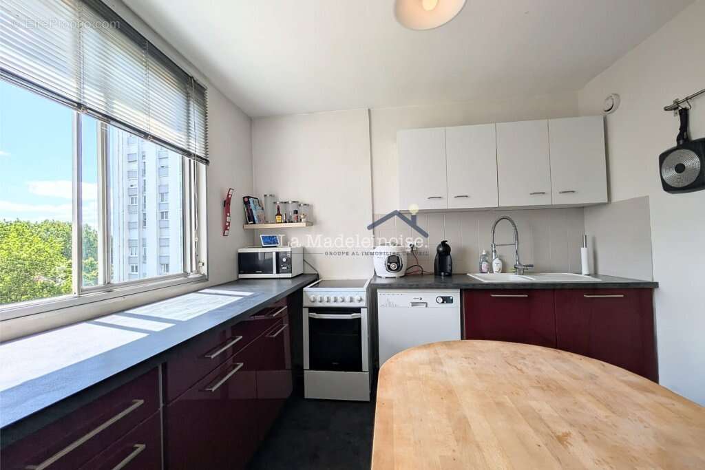 Appartement à LA MADELEINE