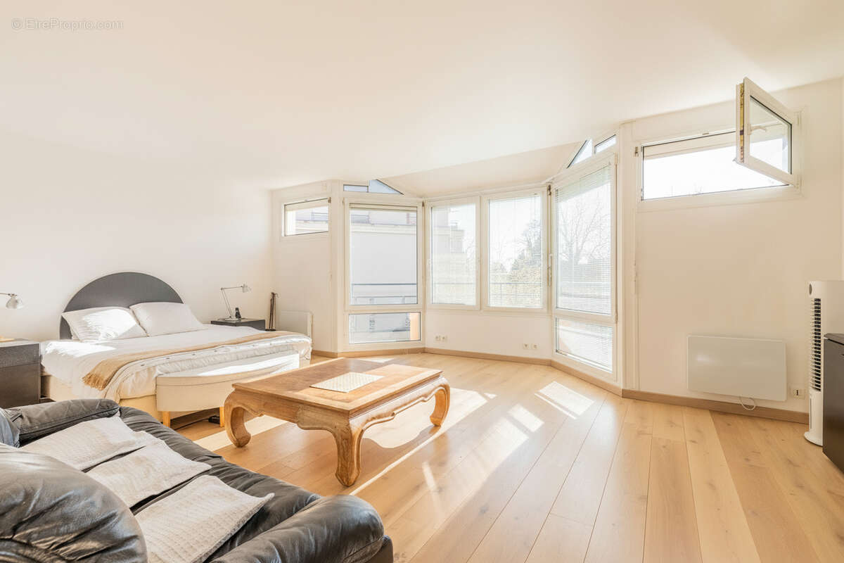 Appartement à VERRIERES-LE-BUISSON