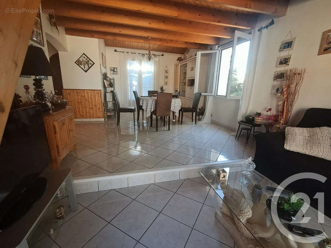 Maison à TALMONT-SAINT-HILAIRE