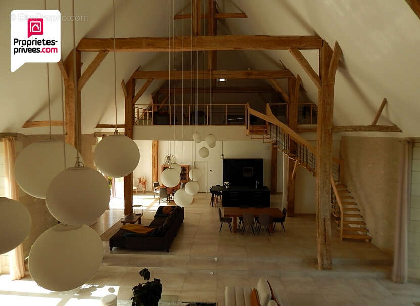 Maison à REIGNAC-SUR-INDRE