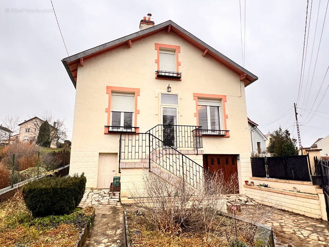 Maison à DAMELEVIERES