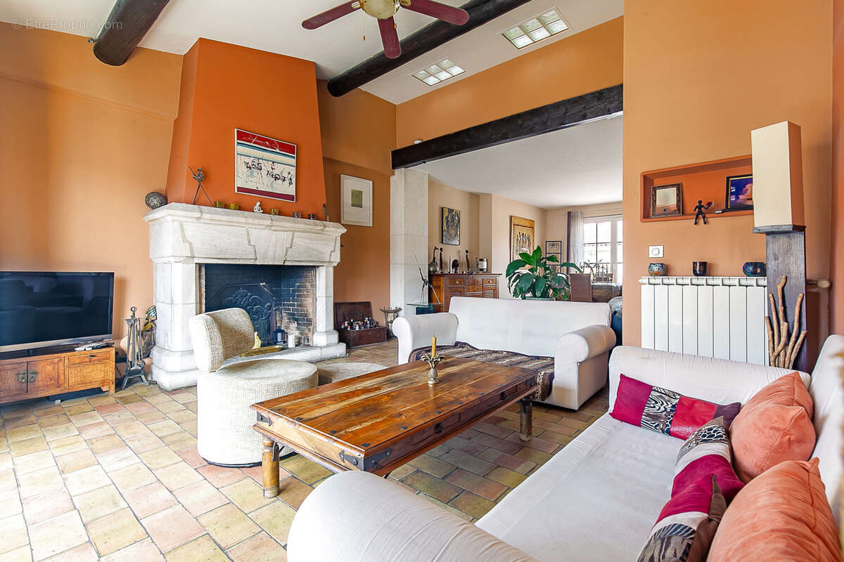 Appartement à MARSEILLE-6E