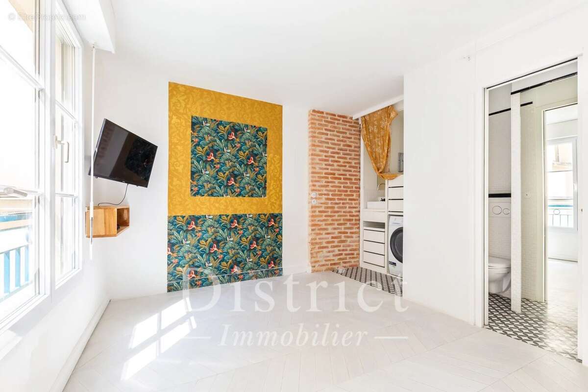 Appartement à PARIS-2E