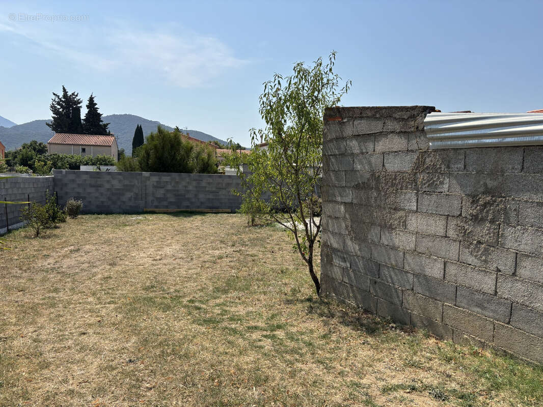 Terrain à LE BOULOU