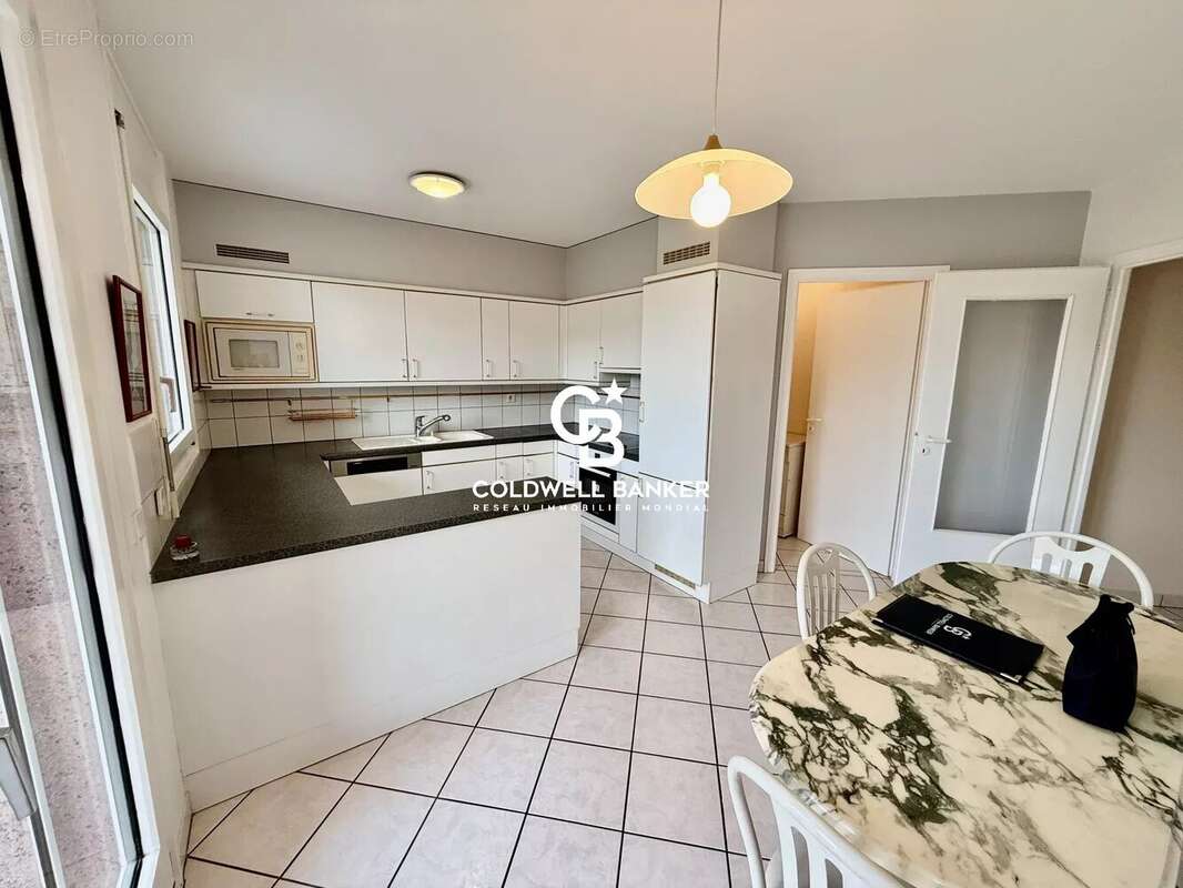 Magnifique attique en duplex dans une jolie copro d'Ambilly 74100 - photo 7