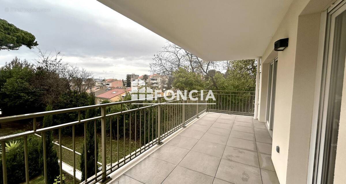 Appartement à MARSEILLE-9E