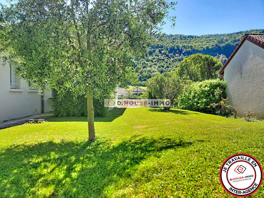 Maison 122 m² à Saint-Quentin-Sur-Isere  - photo 10